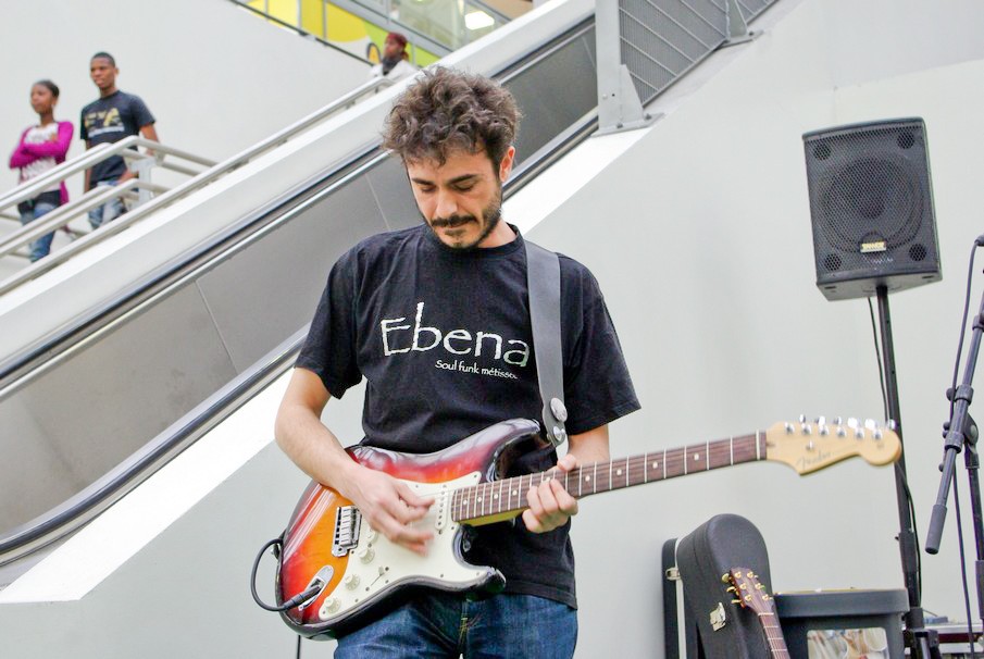 Evry Daily Photo - Concert Ebena Inauguration Gare Evry Centre 076.jpg